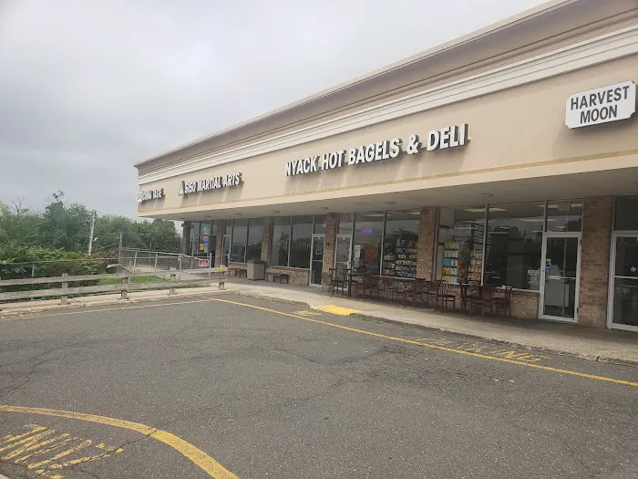 Nyack Hot Bagels and Deli Picture 2
