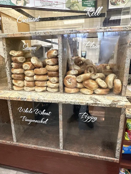 Nyack Hot Bagels and Deli Picture 9