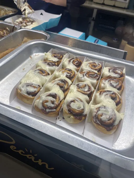 Cinnabon Picture 4