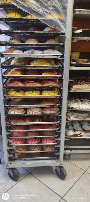 La Rancherita Bakery Picture 3