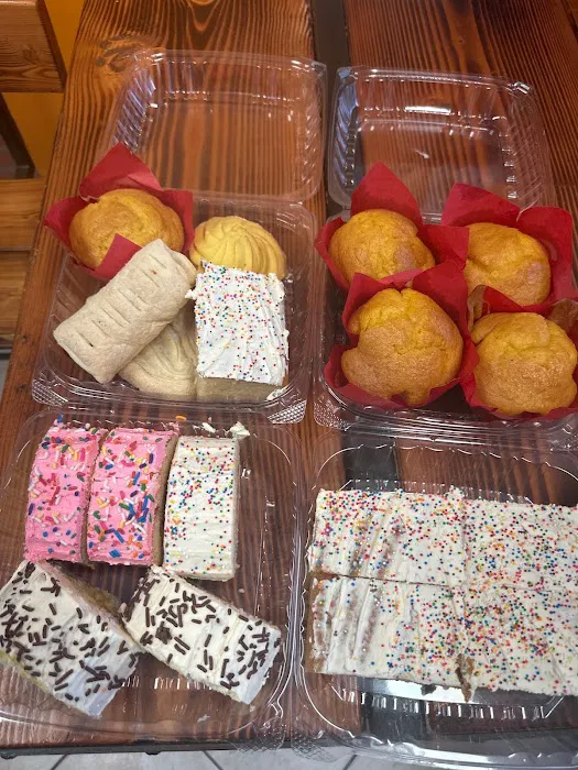 La Rancherita Bakery Picture 8