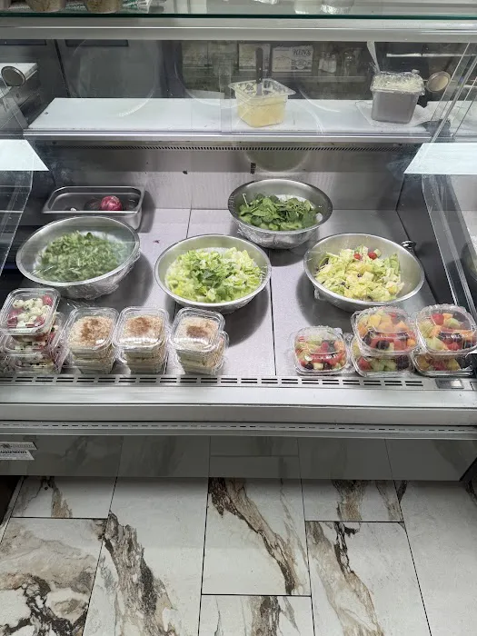 Celebrity Hot Bagels & Deli Picture 2