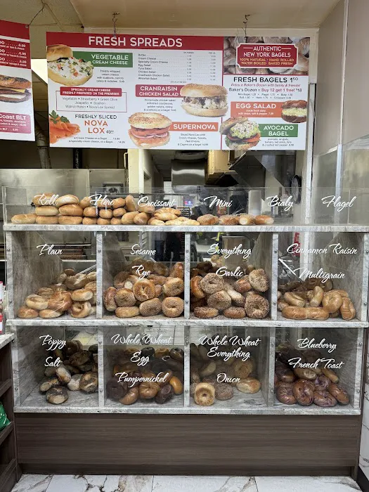 Celebrity Hot Bagels & Deli Picture 4