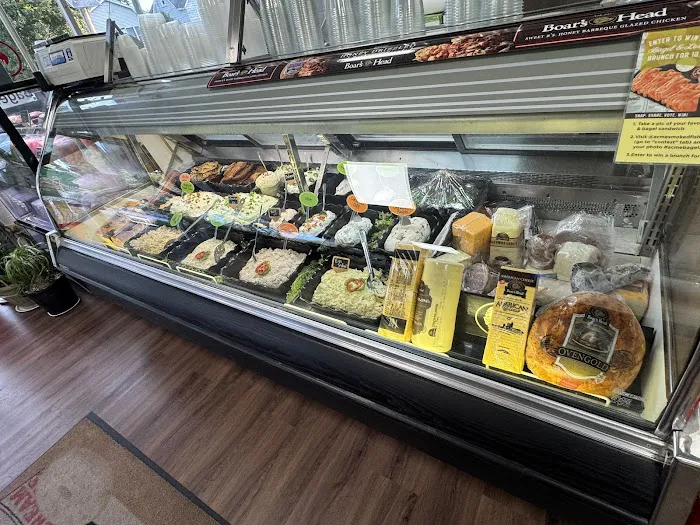 BorderLine Bagel & Deli Picture 6