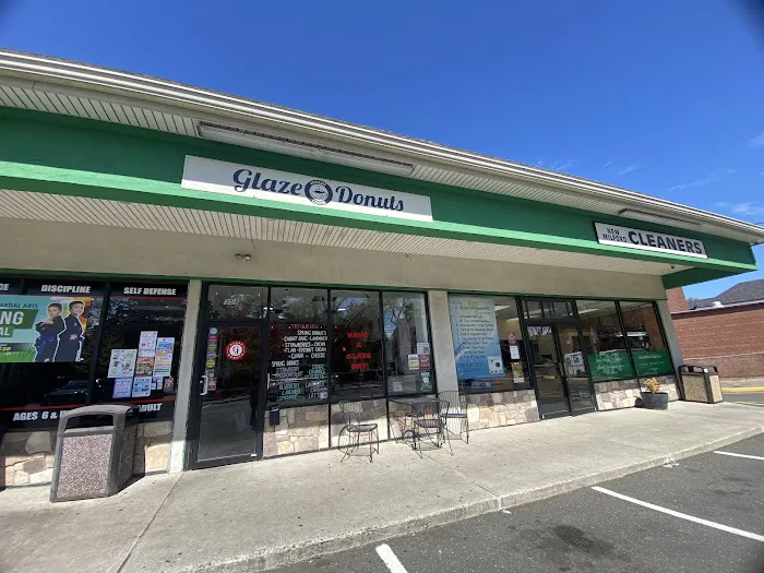 Glaze Donuts - New Milford Picture 8