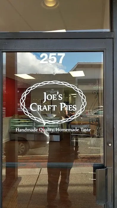Joe's Craft Pies Picture 10