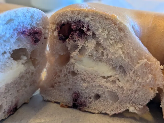 Ronnie's Hot Bagels Hillsdale Picture 10