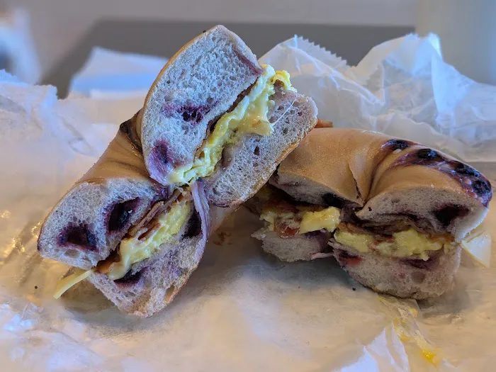 Ronnie's Hot Bagels Hillsdale Picture 5