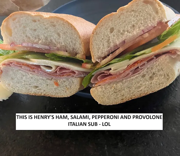 Henry's Bagel Cafe Picture 5