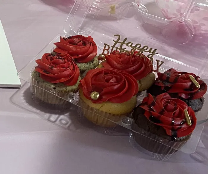 Bleu Royale Cakes Picture 2