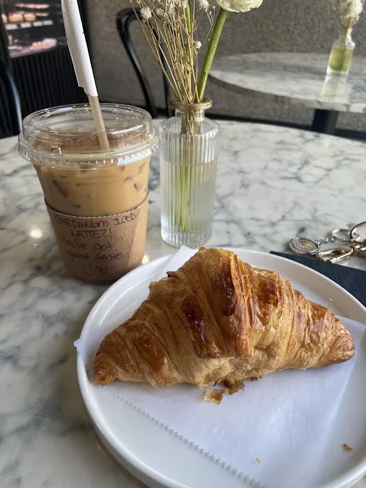 Sweet Lil Sweets Cafe Picture 2