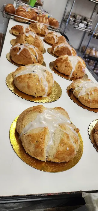 Italian American Bakery Picture 4