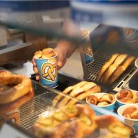 Auntie Anne's ico