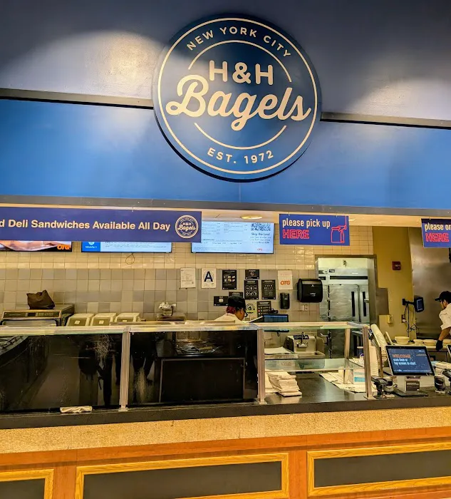 H&H Bagels Picture 8