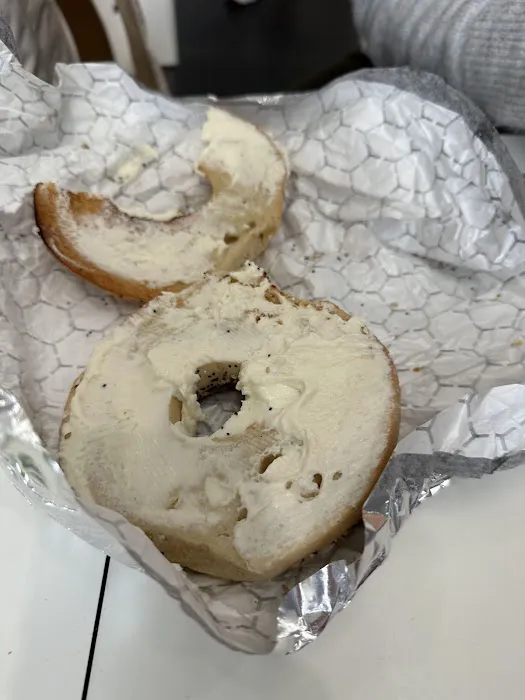 H&H Bagels Picture 10