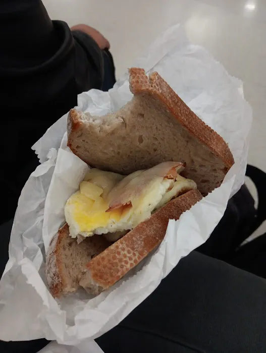 Dunkin Donuts - Terminal 8 arrivals Picture 4