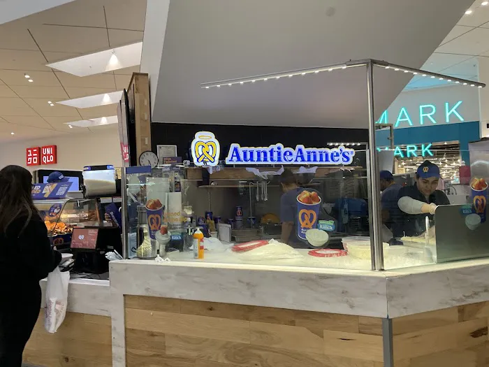 Auntie Anne's Picture 2