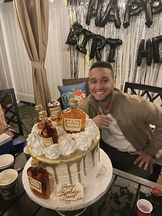 Lucy By Marina Bakery Picture 9