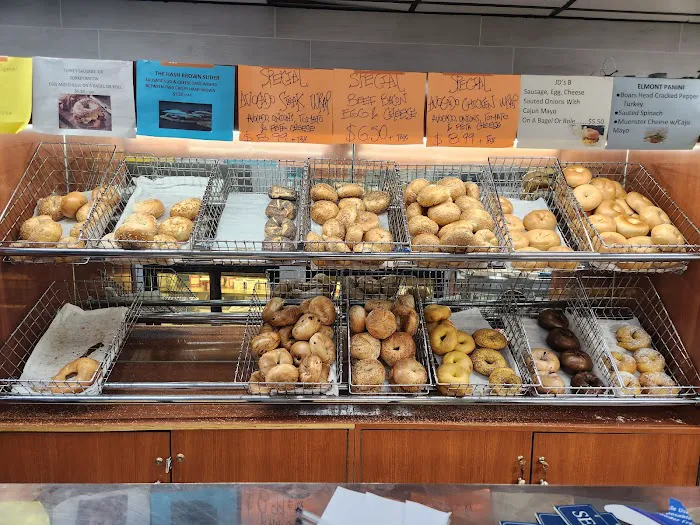 Super Bagel Cafe Picture 4