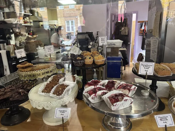 Bakeri Queens Picture 9