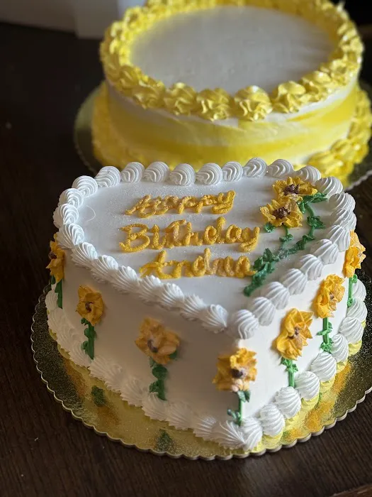 Desire's Dominican Cakes Picture 2