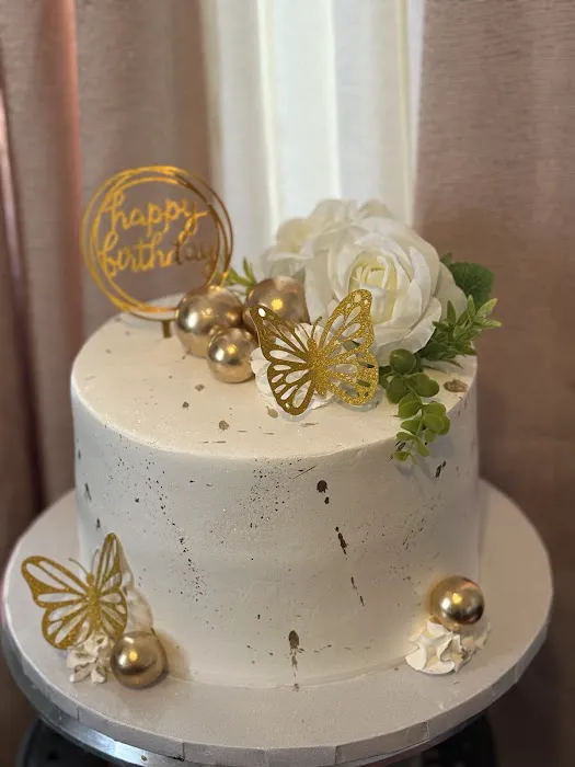 Desire's Dominican Cakes Picture 5