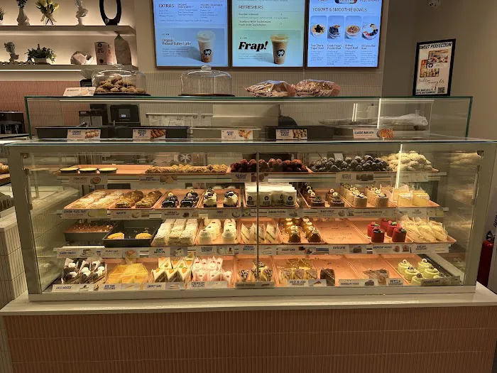 The Oasis Cafe LIC Picture 6