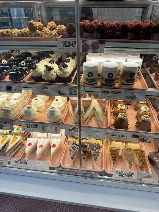 The Oasis Cafe LIC Picture 7