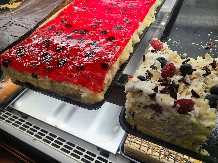 Syrena Bakery Picture 8