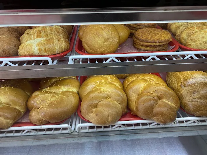 Punto Sabroso Bakery Picture 10