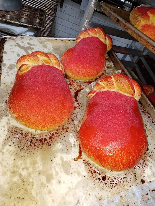 Luna's Bakery Picture 8