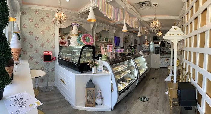 Iva’s Sweet Parlour Picture 8