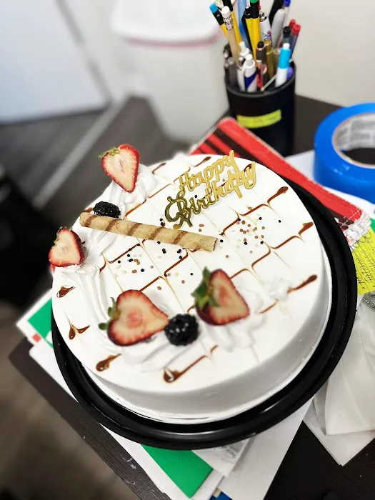 Iva’s Sweet Parlour Picture 4