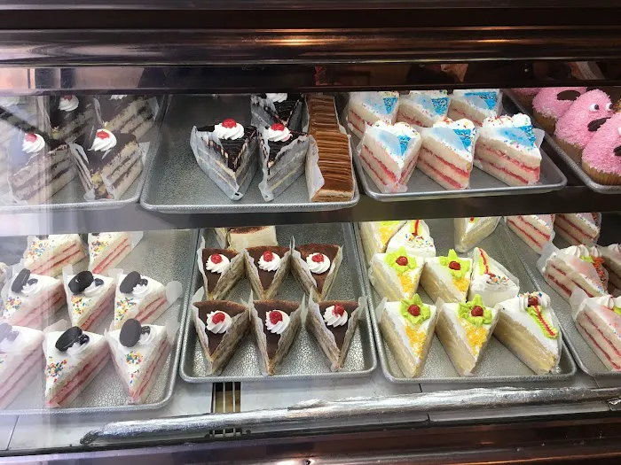 Calibella Bakery & Piqueteadero Picture 9