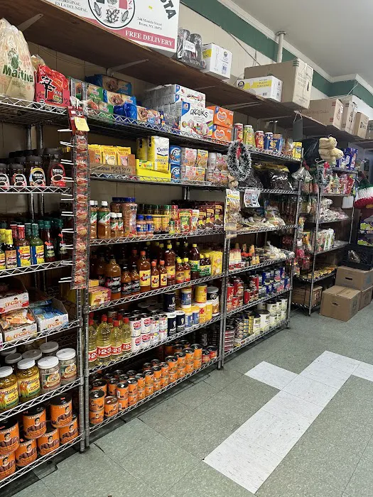 Armandos Grocery & Bakery Picture 8