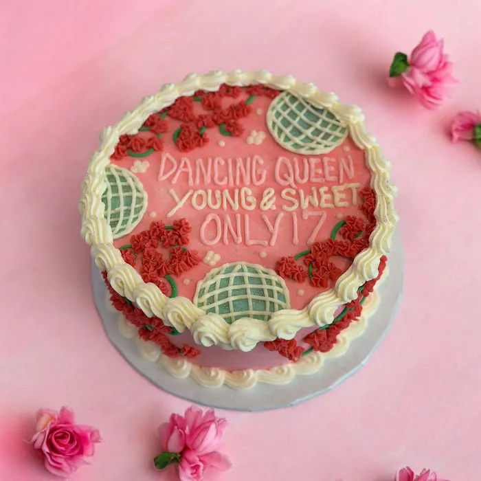 The Official Cake Lady Picture 8