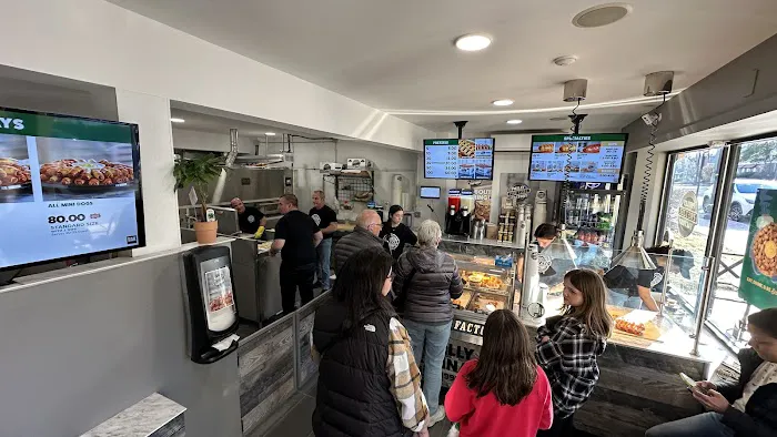 Philly Pretzel Factory Picture 8