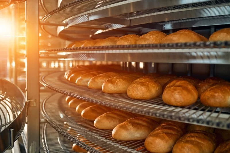 The Difference Between Artisan Bakeries and Commercial Bread Shops