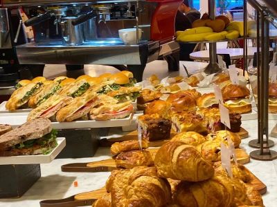 Where to Find Authentic Italian Bakeries in New York with Fresh Bread – Top Recommendations